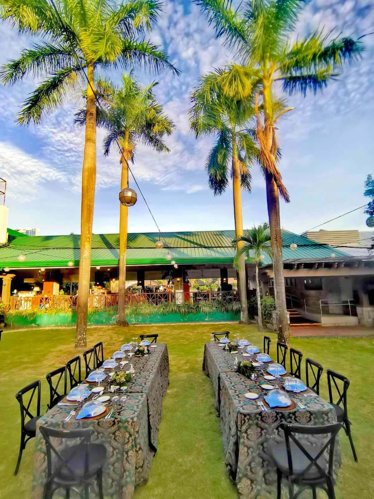 Sports Lounge Garden - Manila Polo Club